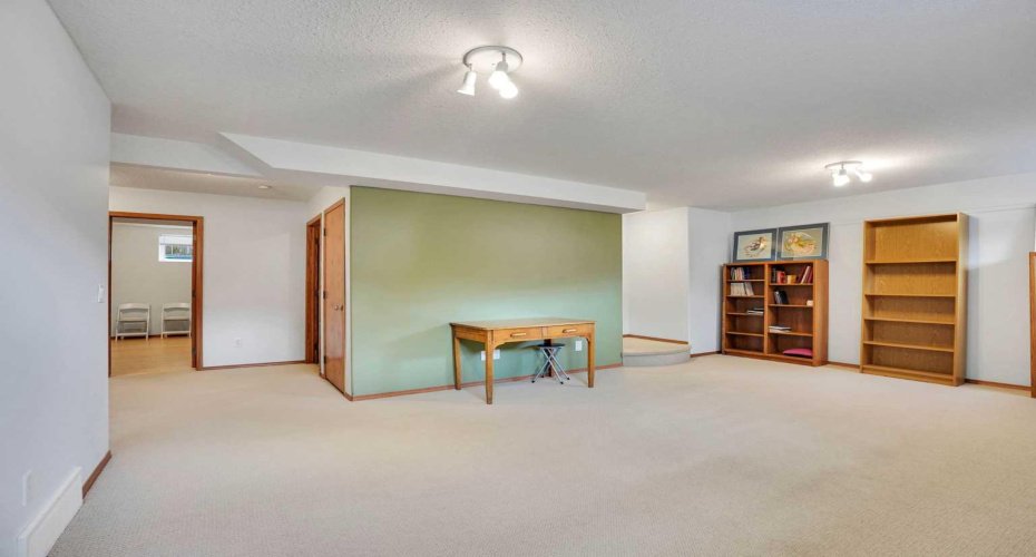 144 Hillcrest Cape, Strathmore, Alberta T1P 0A4, 4 Bedroom Bedrooms, 0 ,3 BathroomBathrooms,Residential,For Sale,Hillcrest,0,A2322626