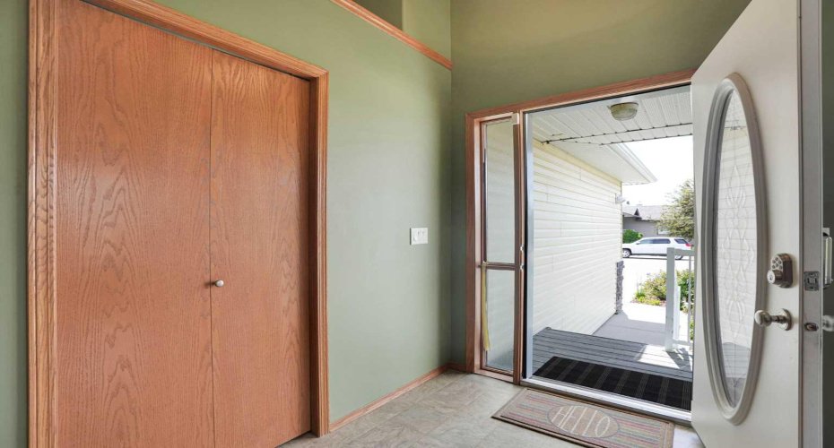 144 Hillcrest Cape, Strathmore, Alberta T1P 0A4, 4 Bedroom Bedrooms, 0 ,3 BathroomBathrooms,Residential,For Sale,Hillcrest,0,A2322626