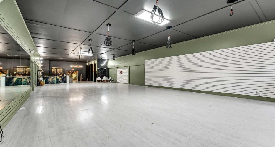 655 2 Street, Medicine Hat, Alberta T1A 0C8, 0 , 0 ,0,Commercial,For Sale,2,0,A2322726