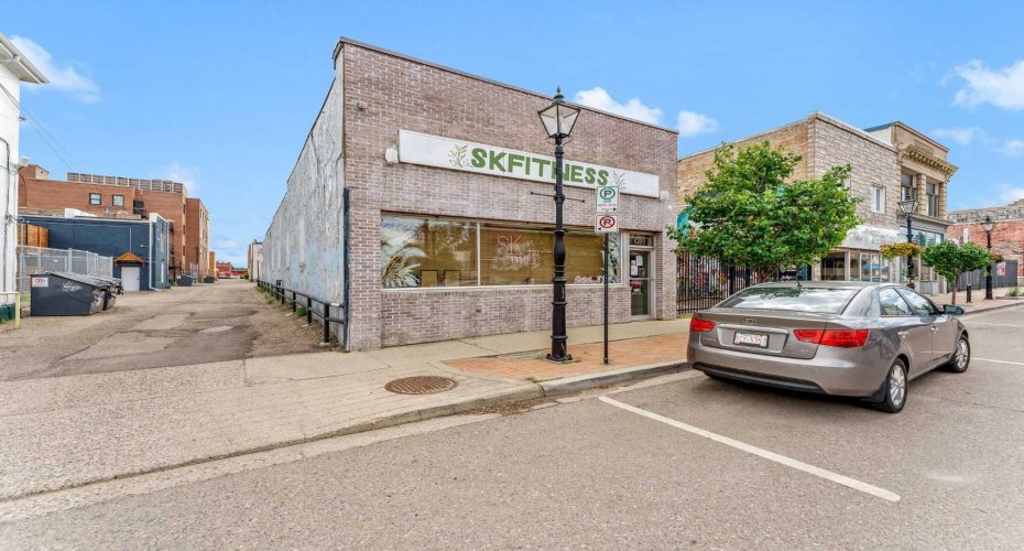 655 2 Street, Medicine Hat, Alberta T1A 0C8, 0 , 0 ,0,Commercial,For Sale,2,0,A2322726