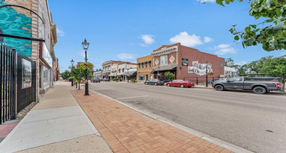 655 2 Street, Medicine Hat, Alberta T1A 0C8, 0 , 0 ,0,Commercial,For Sale,2,0,A2322726