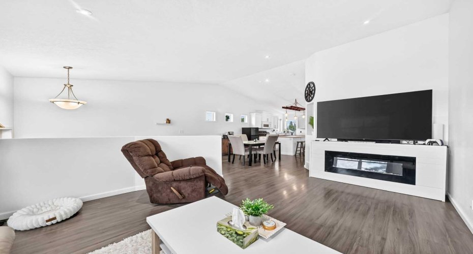 5138 51 Street, Olds, Alberta T4H1H1, 2 Bedroom Bedrooms, 0 ,2 BathroomBathrooms,Residential,For Sale,51,0,A2322992