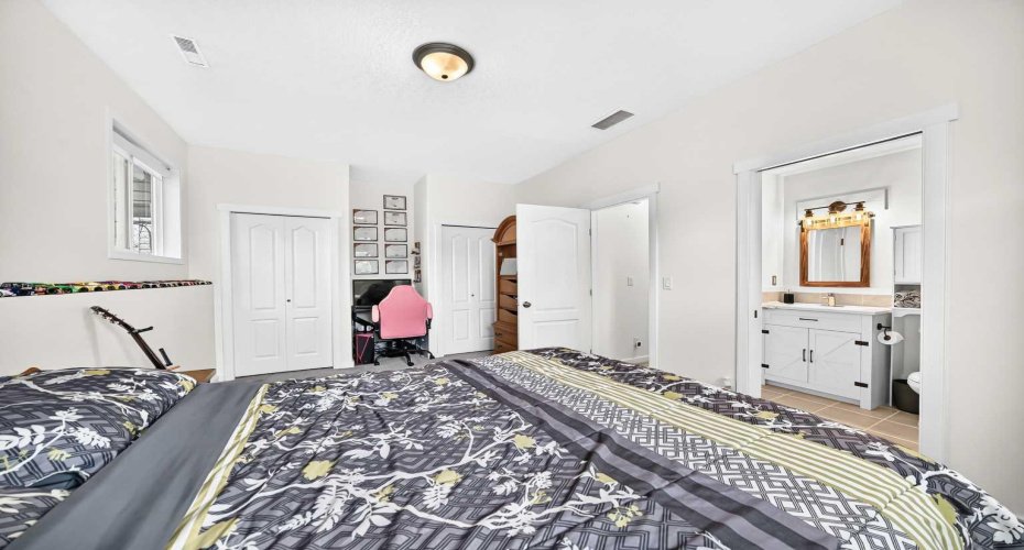 5138 51 Street, Olds, Alberta T4H1H1, 2 Bedroom Bedrooms, 0 ,2 BathroomBathrooms,Residential,For Sale,51,0,A2322992