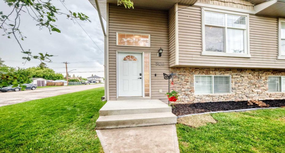 5138 51 Street, Olds, Alberta T4H1H1, 2 Bedroom Bedrooms, 0 ,2 BathroomBathrooms,Residential,For Sale,51,0,A2322992