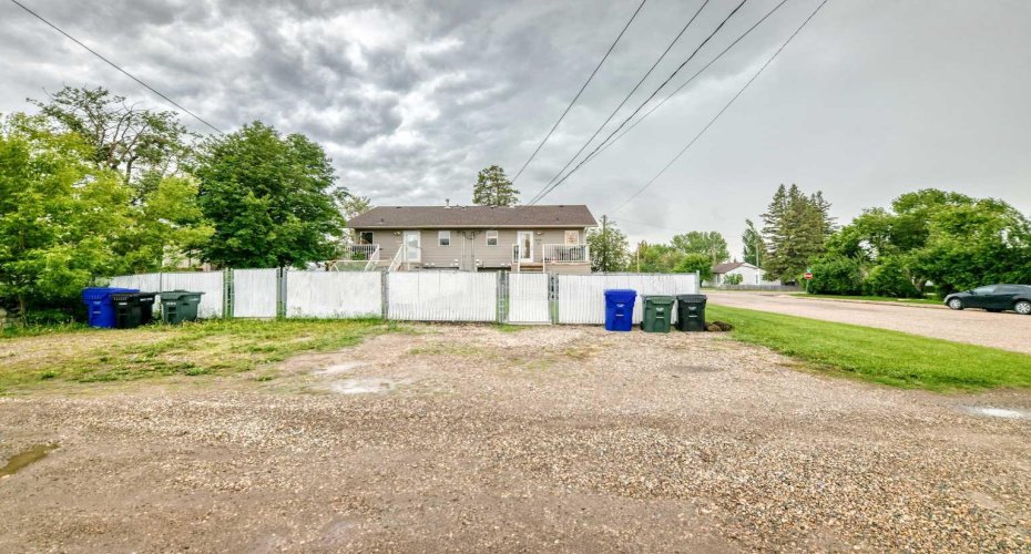 5138 51 Street, Olds, Alberta T4H1H1, 2 Bedroom Bedrooms, 0 ,2 BathroomBathrooms,Residential,For Sale,51,0,A2322992