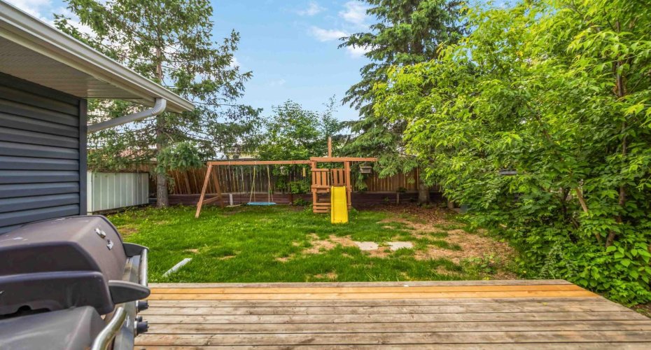 303 Cornwall Drive, Fort McMurray, Alberta T9K 1G7, 4 Bedroom Bedrooms, 0 ,3 BathroomBathrooms,Residential,For Sale,Cornwall,0,A2323552