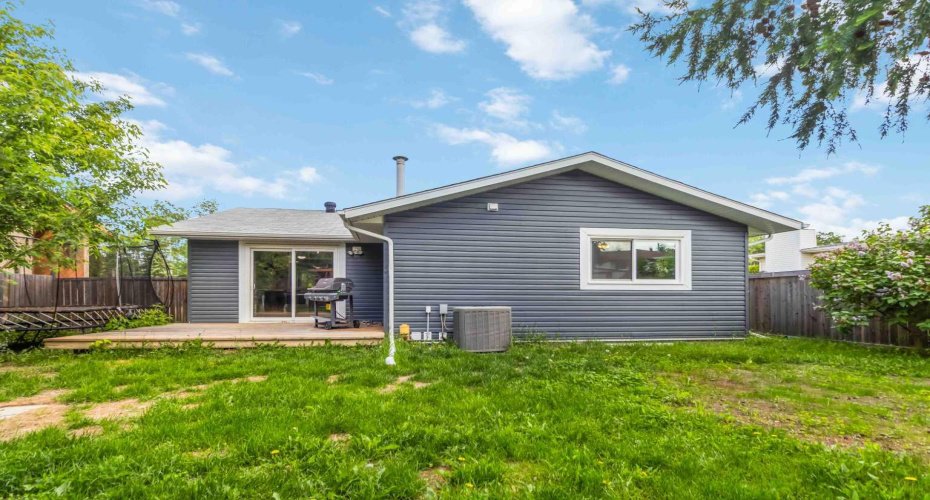 303 Cornwall Drive, Fort McMurray, Alberta T9K 1G7, 4 Bedroom Bedrooms, 0 ,3 BathroomBathrooms,Residential,For Sale,Cornwall,0,A2323552