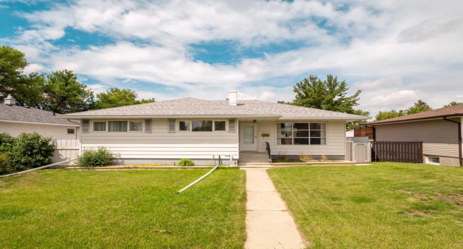 2405 13 Avenue, Lethbridge, Alberta T1K0S7, 4 Bedroom Bedrooms, 0 ,2 BathroomBathrooms,Residential,For Sale,13,0,A2323688