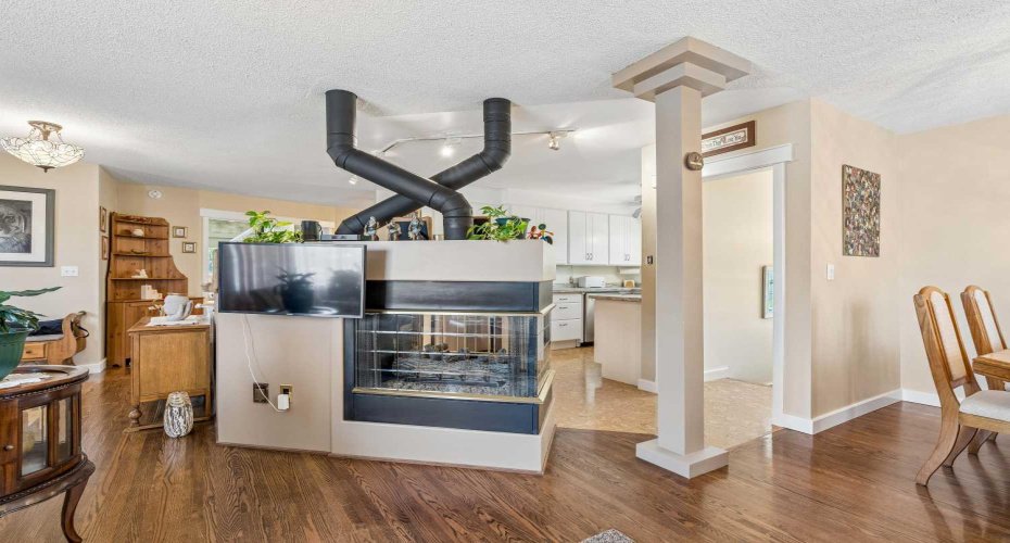 9403 Abbott Place, Calgary, Alberta t2j0z7, 2 Bedroom Bedrooms, 0 ,2 BathroomBathrooms,Residential,For Sale,Abbott,0,A2324085