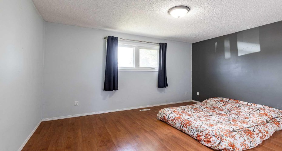 516 Sissons Crescent, Medicine Hat, Alberta T1B 2J9, 4 Bedroom Bedrooms, 0 ,2 BathroomBathrooms,Residential,For Sale,Sissons,0,A2324219