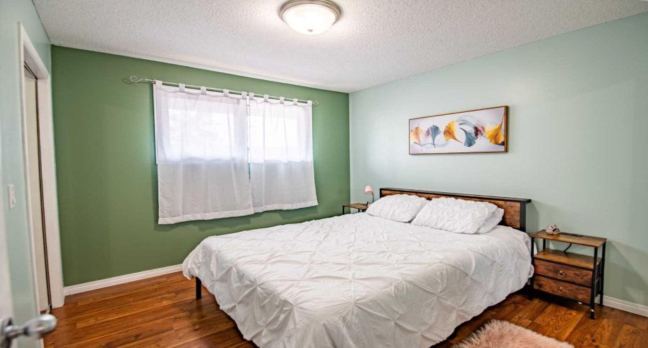 25054 South Pine Lake Road, Rural Red Deer County, Alberta T0M 1R0, 2 Bedroom Bedrooms, 0 ,1 BathroomBathrooms,Residential,For Sale,South Pine Lake,0,A2324301