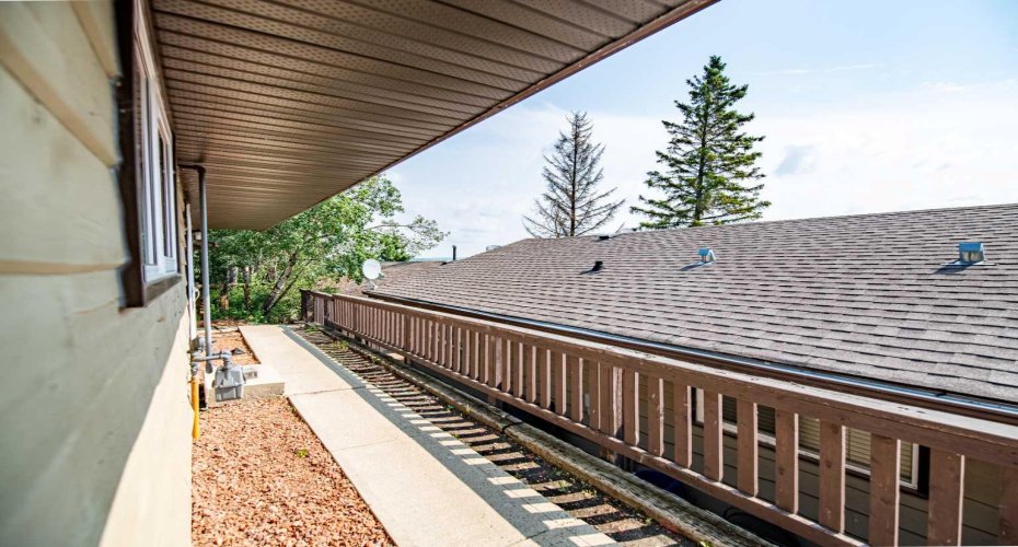 25054 South Pine Lake Road, Rural Red Deer County, Alberta T0M 1R0, 2 Bedroom Bedrooms, 0 ,1 BathroomBathrooms,Residential,For Sale,South Pine Lake,0,A2324301