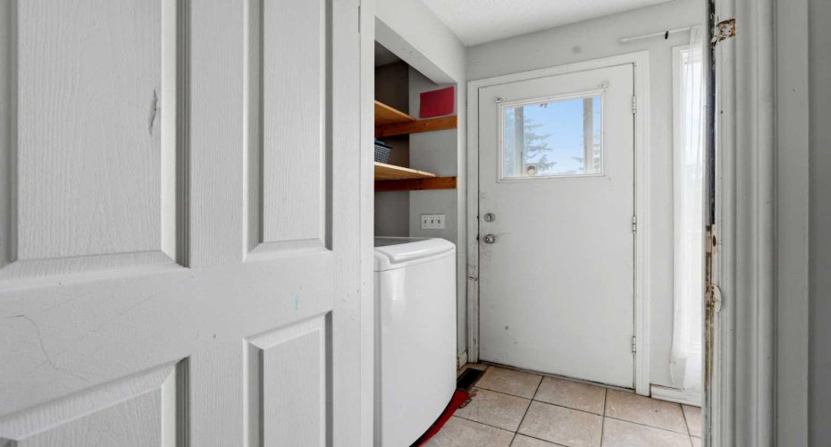 255 Falton Drive, Calgary, Alberta T3J 2W8, 4 Bedroom Bedrooms, 0 ,2 BathroomBathrooms,Residential,For Sale,Falton,0,A2324414