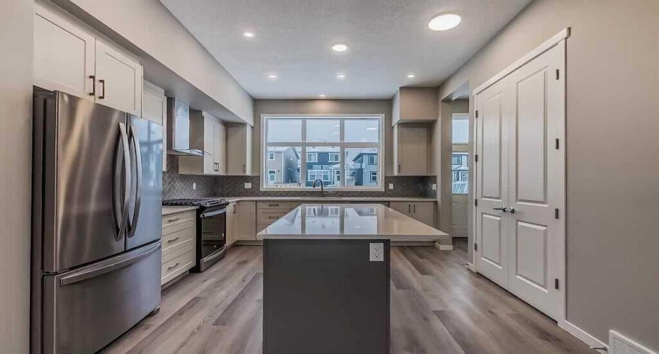 1040 Mahogany Boulevard, Calgary, Alberta T3M 3N3, 5 Bedroom Bedrooms, 0 ,5 BathroomBathrooms,Residential,For Sale,Mahogany,0,A2325153
