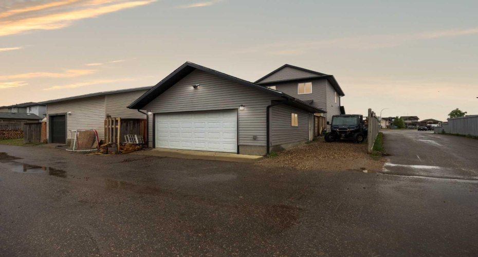 189 Walnut Crescent, Fort McMurray, Alberta T9K 0N4, 3 Bedroom Bedrooms, 0 ,3 BathroomBathrooms,Residential,For Sale,Walnut,0,A2325402