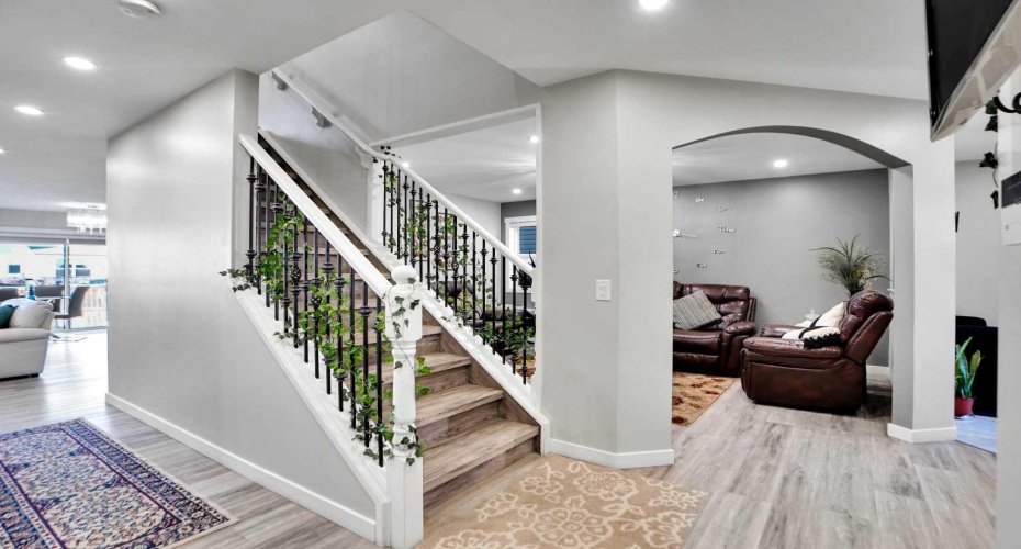 Fantastic layout with lots of functional living for a large family