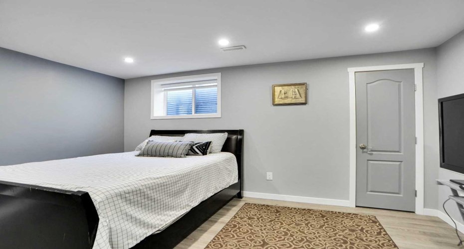 6th Bedroom