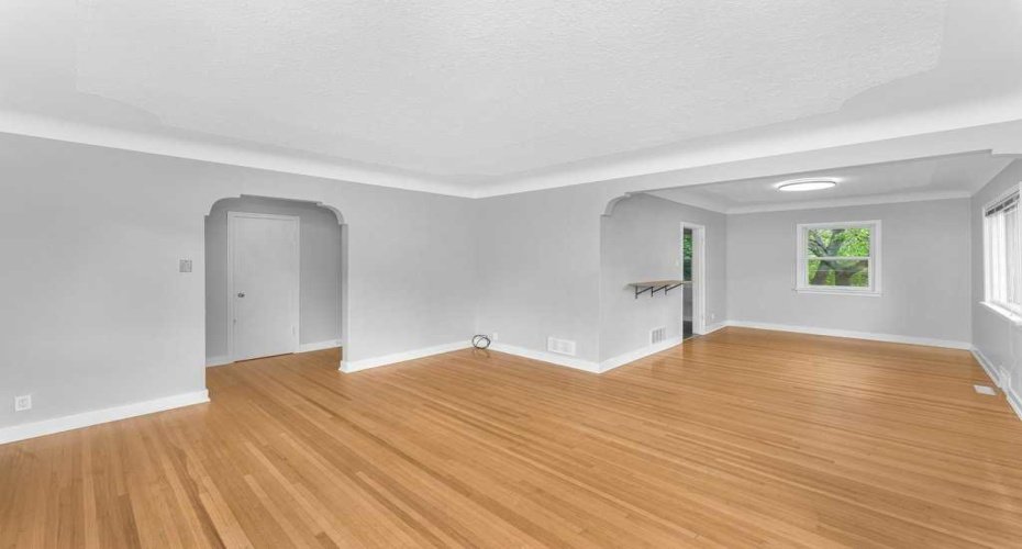 2216 19 Street, Calgary, Alberta T2T 4W9, 4 Bedroom Bedrooms, 0 ,2 BathroomBathrooms,Residential,For Sale,19,0,A2325518