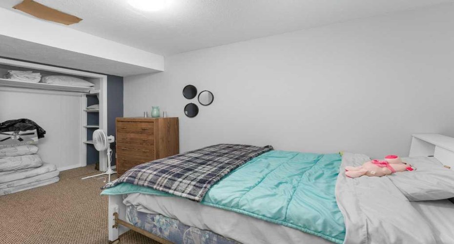 2216 19 Street, Calgary, Alberta T2T 4W9, 4 Bedroom Bedrooms, 0 ,2 BathroomBathrooms,Residential,For Sale,19,0,A2325518