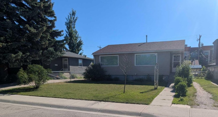 3322 Centre B Street, Calgary, Alberta T2K 0V6, 3 Bedroom Bedrooms, 0 ,1 BathroomBathrooms,Residential,For Sale,Centre B,0,A2325535