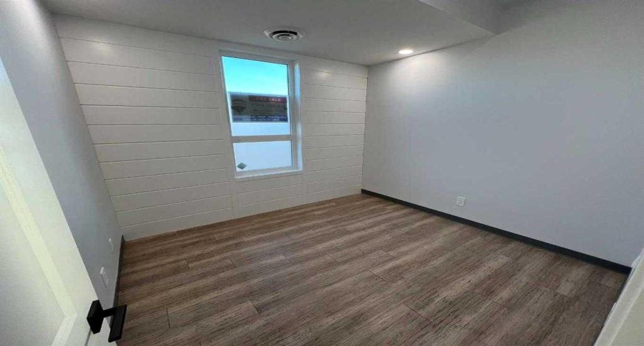 11706 104 Avenue, Grande Prairie, Alberta T8V 6K3, 0 , 0 ,0,Commercial,For Lease,104,0,A2325578