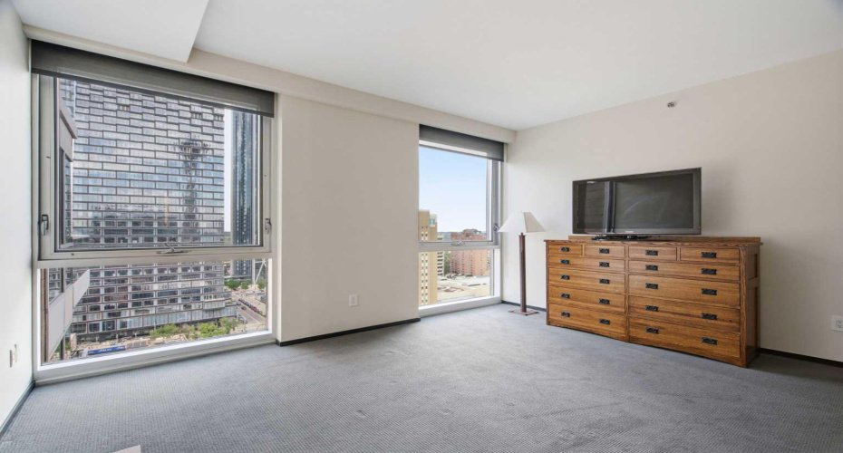 108 9 Avenue, Calgary, Alberta T2P 0S9, 1 Bedroom Bedrooms, 0 ,2 BathroomBathrooms,Residential,For Sale,9,0,A2325580
