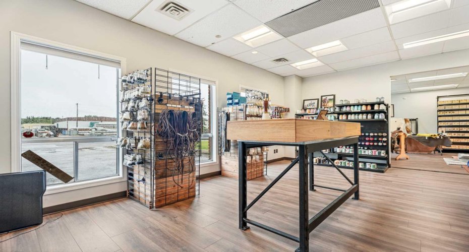 206 Stockton Avenue, Okotoks, Alberta T1S 1B1, ,Commercial,For Sale,Stockton,A2325647