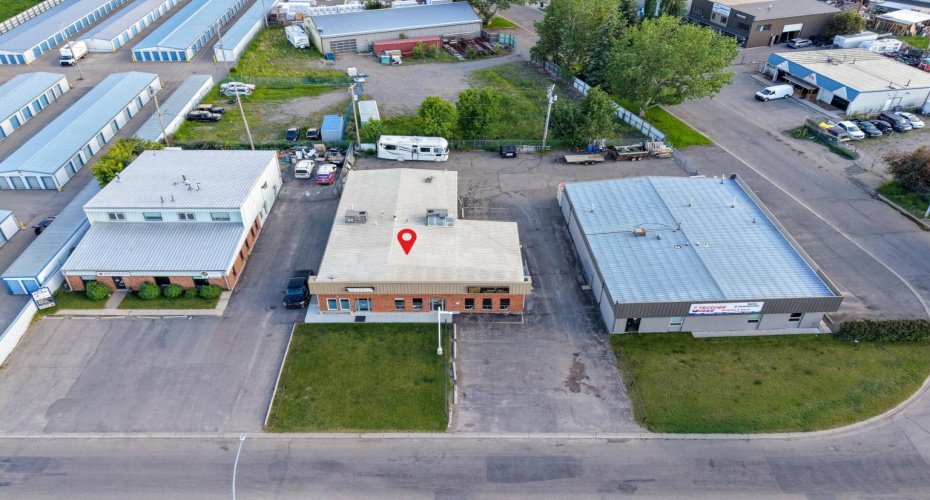 206 Stockton Avenue, Okotoks, Alberta T1S 1B1, ,Commercial,For Sale,Stockton,A2325647