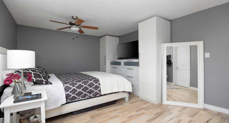 112B Siesta Gardens, Fort McMurray, Alberta T9H 2Z2, 3 Bedroom Bedrooms, 0 ,2 BathroomBathrooms,Residential,For Sale,Siesta,0,A2325675