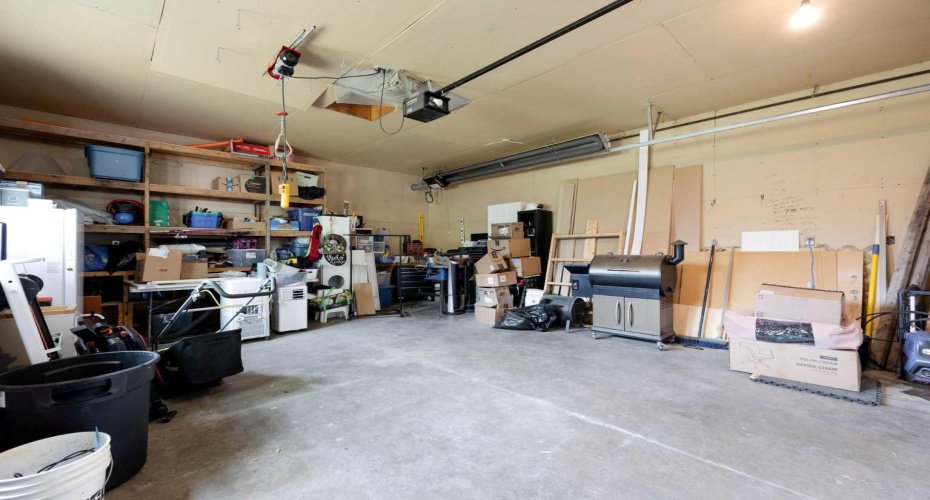 112B Siesta Gardens, Fort McMurray, Alberta T9H 2Z2, 3 Bedroom Bedrooms, 0 ,2 BathroomBathrooms,Residential,For Sale,Siesta,0,A2325675