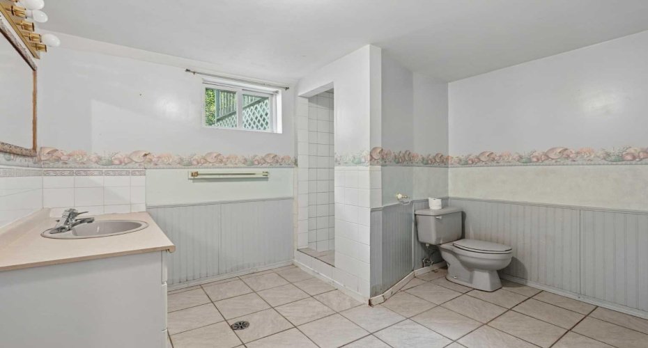 736 2 Street, Cardston, Alberta T0K 0K0, 5 Bedroom Bedrooms, 0 ,2 BathroomBathrooms,Residential,For Sale,2,0,A2326035