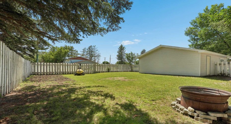736 2 Street, Cardston, Alberta T0K 0K0, 5 Bedroom Bedrooms, 0 ,2 BathroomBathrooms,Residential,For Sale,2,0,A2326035