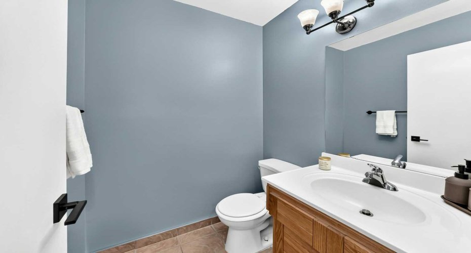 31 Ranchridge Way, Calgary, Alberta T3G 1Z8, 3 Bedroom Bedrooms, 0 ,3 BathroomBathrooms,Residential,For Sale,Ranchridge,0,A2326050