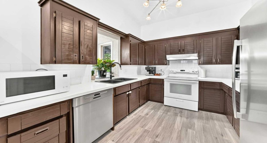 31 Ranchridge Way, Calgary, Alberta T3G 1Z8, 3 Bedroom Bedrooms, 0 ,3 BathroomBathrooms,Residential,For Sale,Ranchridge,0,A2326050