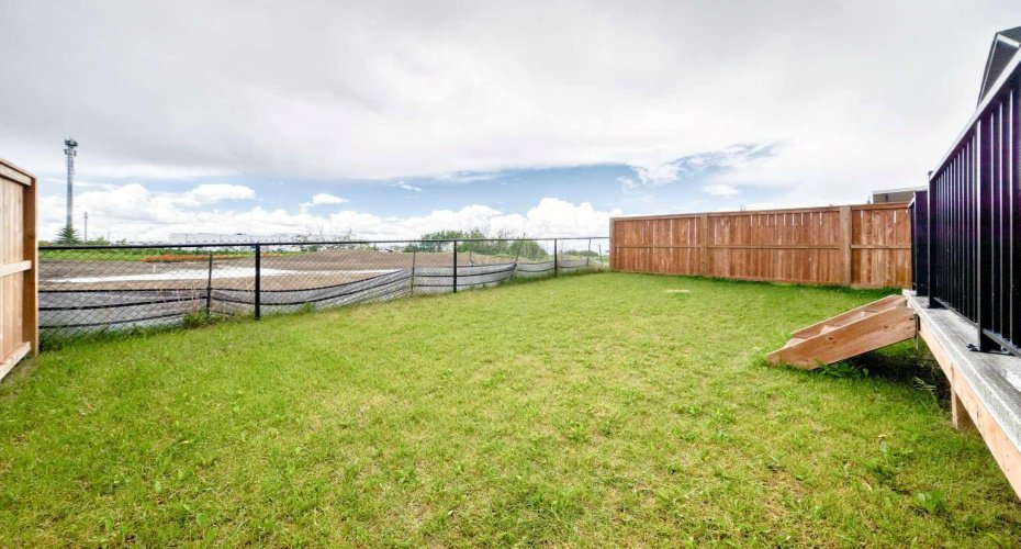 12 Willow Street, Cochrane, Alberta T4C 2V3, 5 Bedrooms Bedrooms, ,4 BathroomsBathrooms,Residential,For Sale,Willow,A2326229