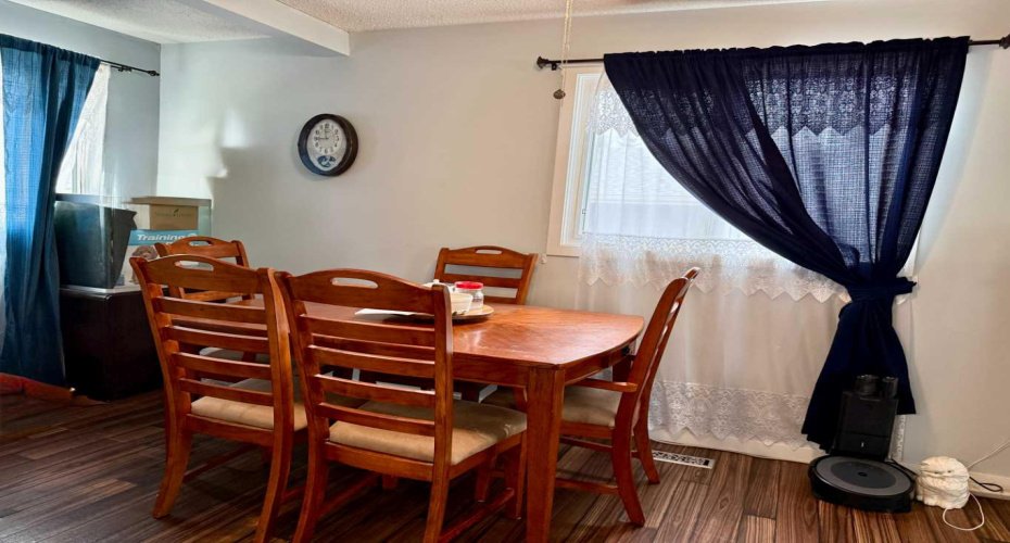 178 Hansen Drive, Hinton, Alberta T7V 1J2, 3 Bedroom Bedrooms, 0 ,3 BathroomBathrooms,Residential,For Sale,Hansen,0,A2326244