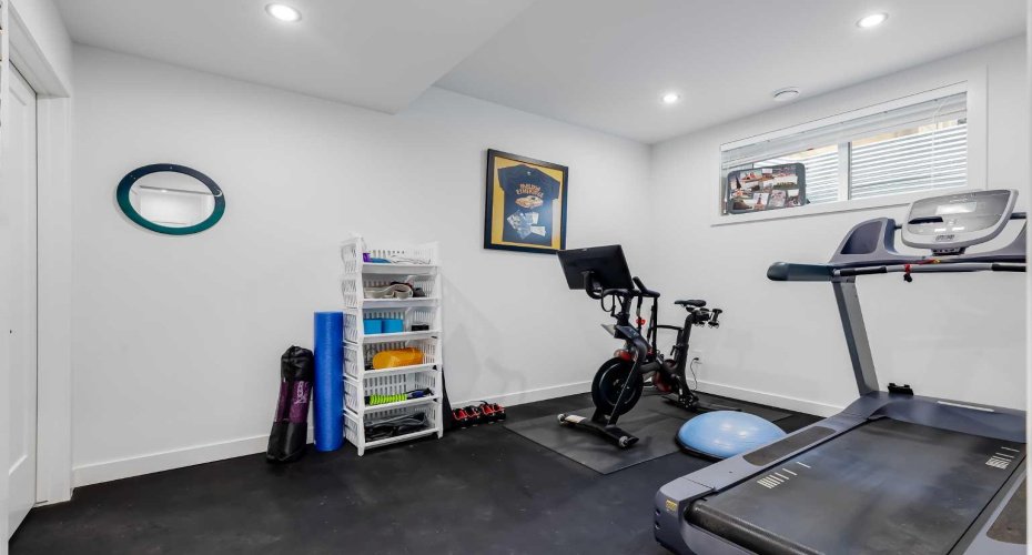 4th bedroom in basement