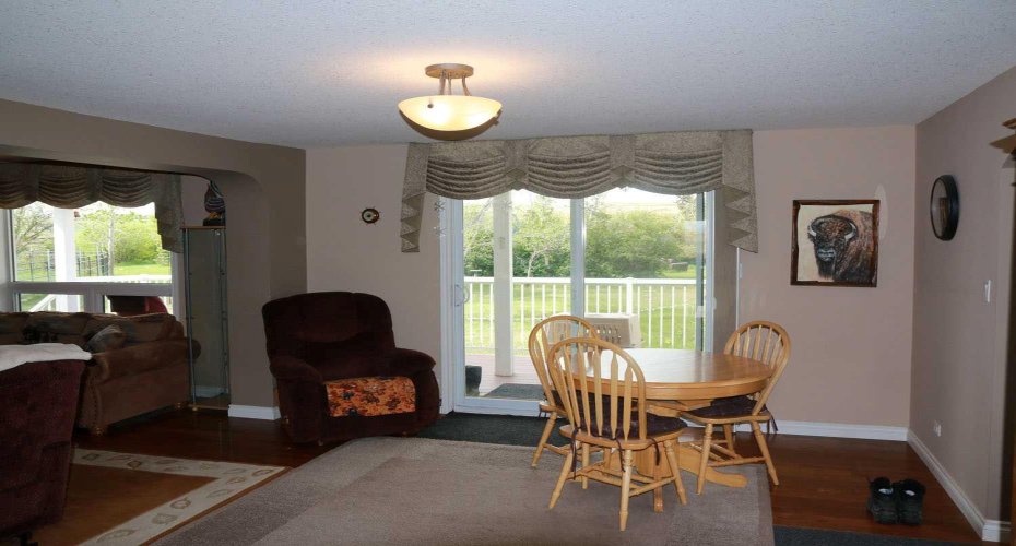 6032 Range Road 28-0 Range, Rural Pincher Creek No. 9, M.D. of, Alberta T0K 1W0, 5 Bedroom Bedrooms, 0 ,3 BathroomBathrooms,Residential,For Sale,Range Road 28-0,0,A2326406