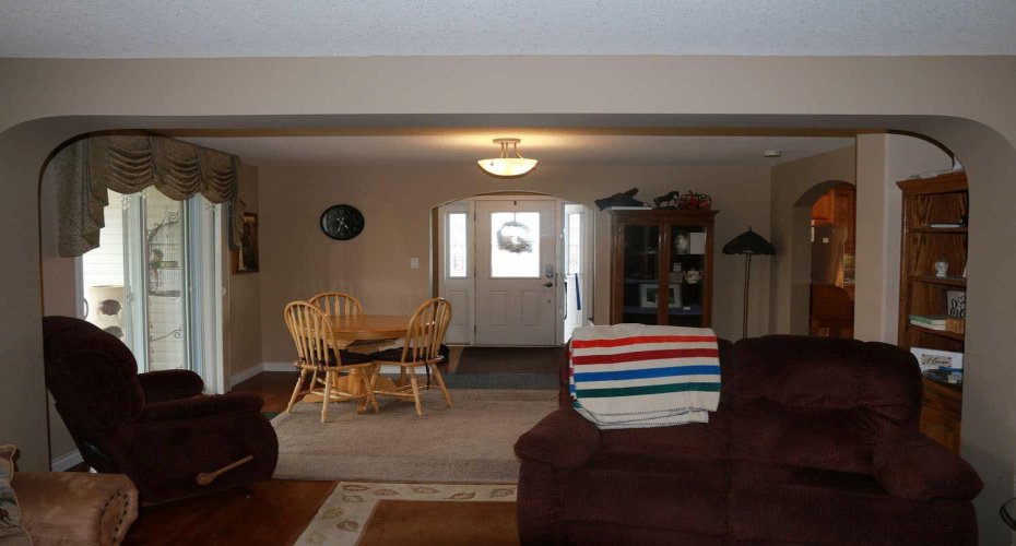 6032 Range Road 28-0 Range, Rural Pincher Creek No. 9, M.D. of, Alberta T0K 1W0, 5 Bedroom Bedrooms, 0 ,3 BathroomBathrooms,Residential,For Sale,Range Road 28-0,0,A2326406