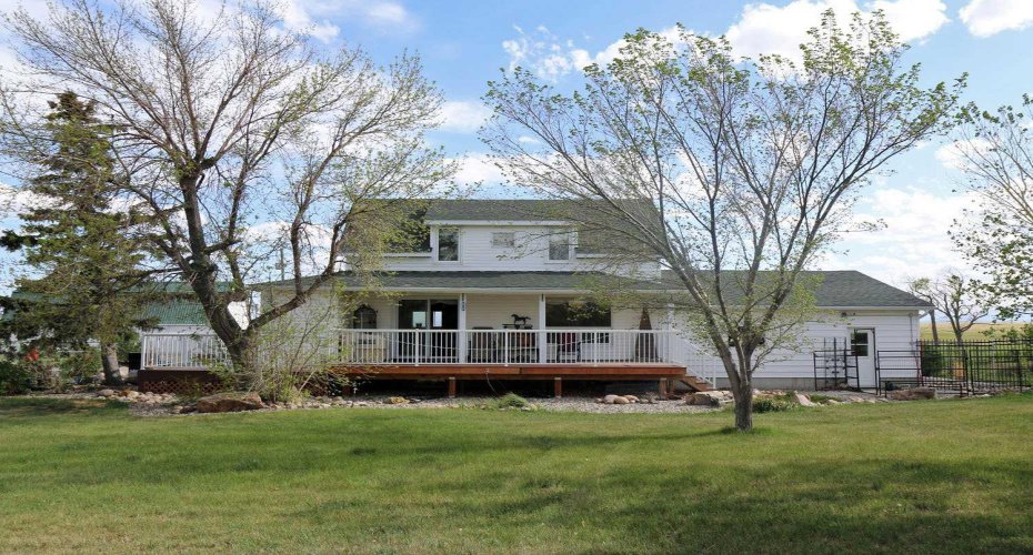 6032 Range Road 28-0 Range, Rural Pincher Creek No. 9, M.D. of, Alberta T0K 1W0, 5 Bedroom Bedrooms, 0 ,3 BathroomBathrooms,Residential,For Sale,Range Road 28-0,0,A2326406