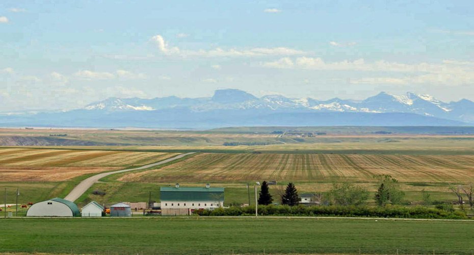 6032 Range Road 28-0 Range, Rural Pincher Creek No. 9, M.D. of, Alberta T0K 1W0, 5 Bedroom Bedrooms, 0 ,3 BathroomBathrooms,Residential,For Sale,Range Road 28-0,0,A2326406