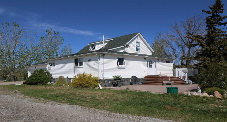 6032 Range Road 28-0 Range, Rural Pincher Creek No. 9, M.D. of, Alberta T0K 1W0, 5 Bedroom Bedrooms, 0 ,3 BathroomBathrooms,Residential,For Sale,Range Road 28-0,0,A2326406