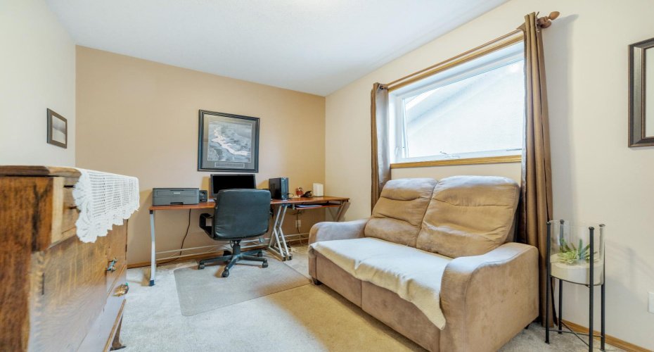 781 Red Crow Boulevard, Lethbridge, Alberta T1K 7M4, 3 Bedroom Bedrooms, 0 ,2 BathroomBathrooms,Residential,For Sale,Red Crow,0,A2326430