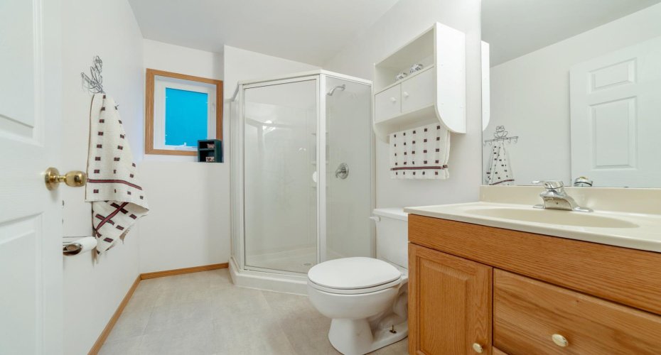 781 Red Crow Boulevard, Lethbridge, Alberta T1K 7M4, 3 Bedroom Bedrooms, 0 ,2 BathroomBathrooms,Residential,For Sale,Red Crow,0,A2326430
