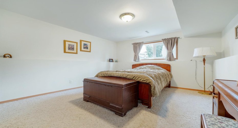 781 Red Crow Boulevard, Lethbridge, Alberta T1K 7M4, 3 Bedroom Bedrooms, 0 ,2 BathroomBathrooms,Residential,For Sale,Red Crow,0,A2326430