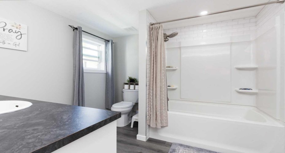 116 1 Street, Magrath, Alberta T0K 1J0, 3 Bedroom Bedrooms, 0 ,2 BathroomBathrooms,Residential,For Sale,1,0,A2326521