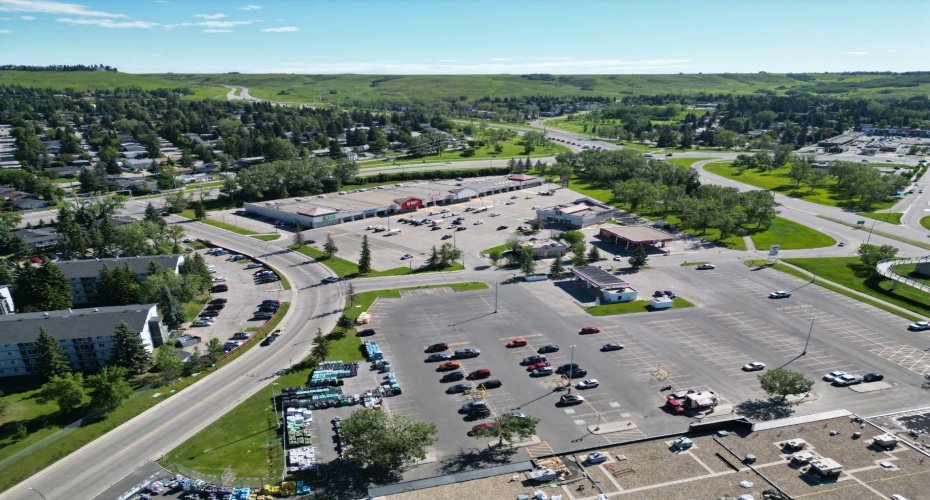 Groceries made easy with CO OP and Canadian Tire right across