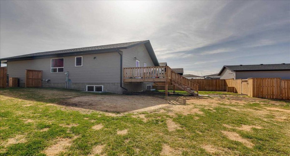 58 Ranchers Close, Lacombe, Alberta T4L 0B2, 2 Bedroom Bedrooms, 0 ,2 BathroomBathrooms,Residential,For Sale,Ranchers,0,A2307733