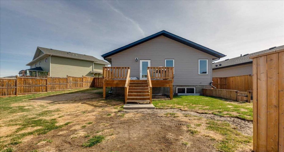 58 Ranchers Close, Lacombe, Alberta T4L 0B2, 2 Bedroom Bedrooms, 0 ,2 BathroomBathrooms,Residential,For Sale,Ranchers,0,A2307733