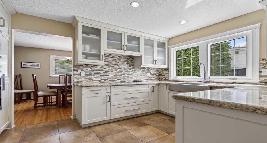 10723 Maplebend Drive, Calgary, Alberta T2J 1X3, 3 Bedroom Bedrooms, 0 ,3 BathroomBathrooms,Residential,For Sale,Maplebend,0,A2325046